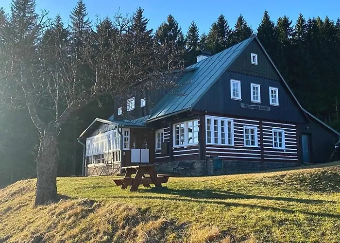 Horska Rychnovska Bouda U Skiarealu Horni Mala Upa